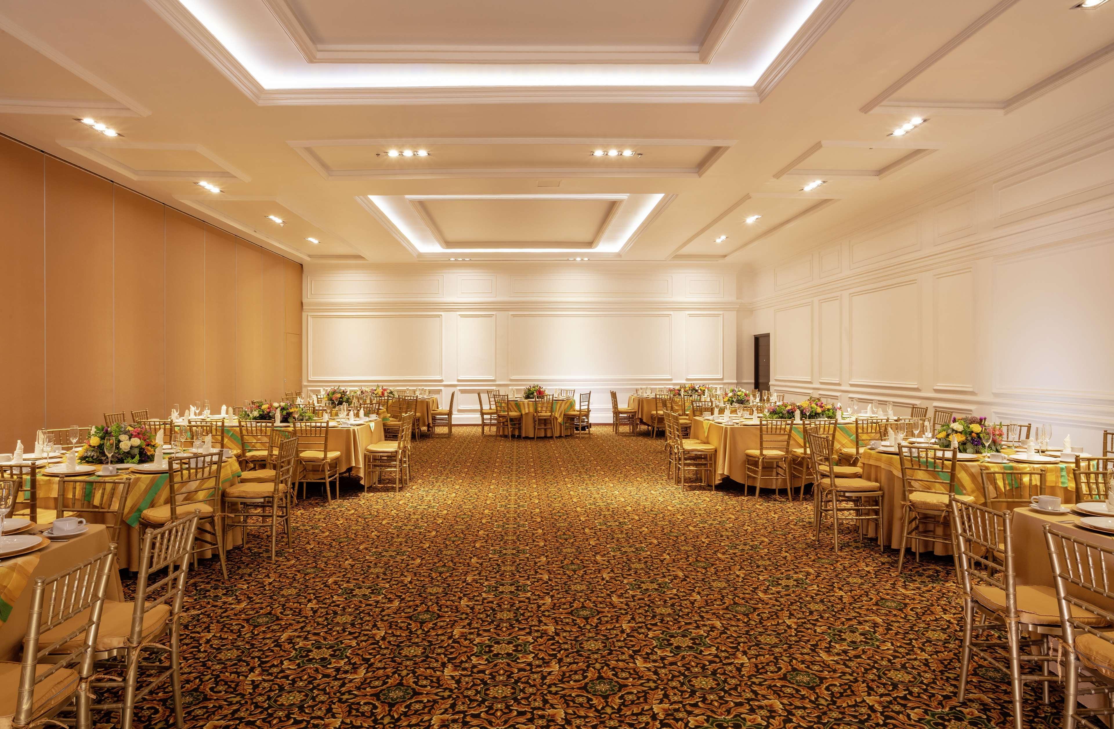 מלון Doubletree By Hilton טולוקה מראה חיצוני תמונה