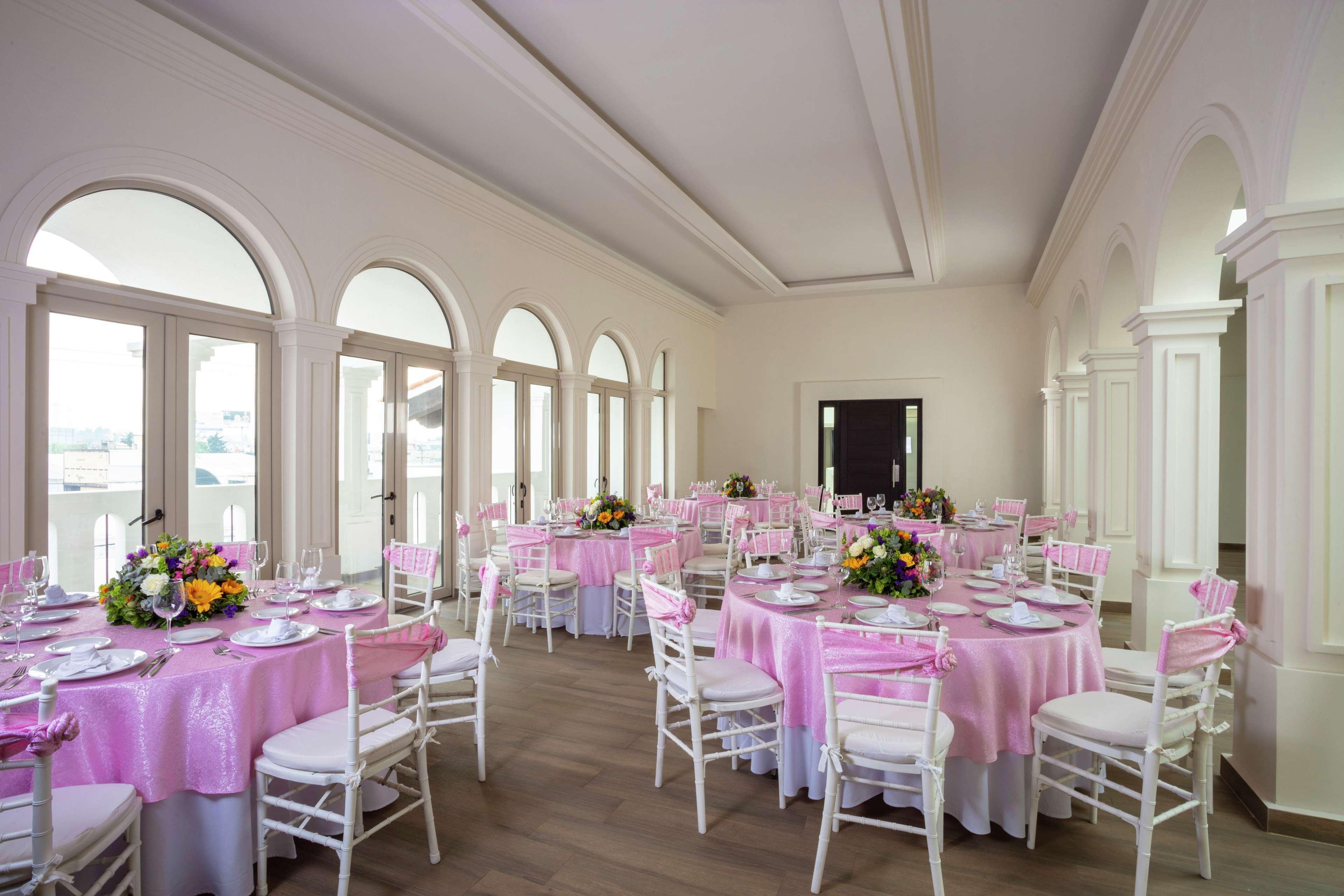מלון Doubletree By Hilton טולוקה מראה חיצוני תמונה