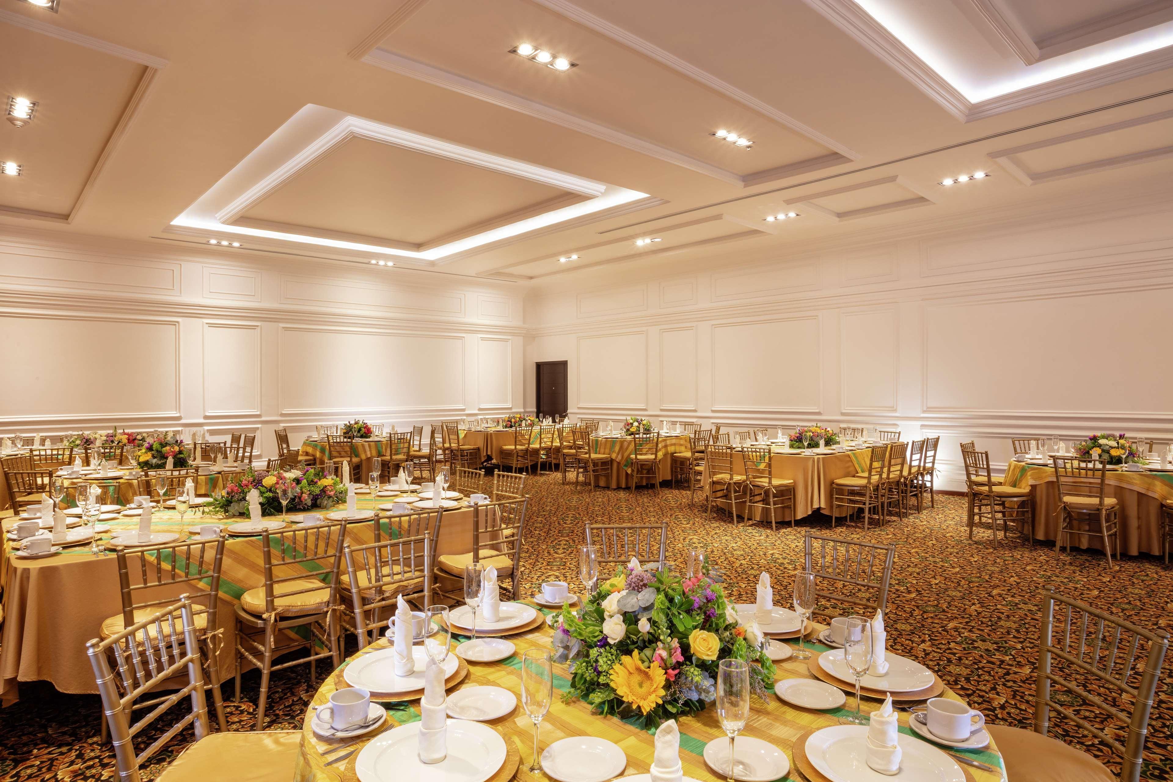 מלון Doubletree By Hilton טולוקה מראה חיצוני תמונה
