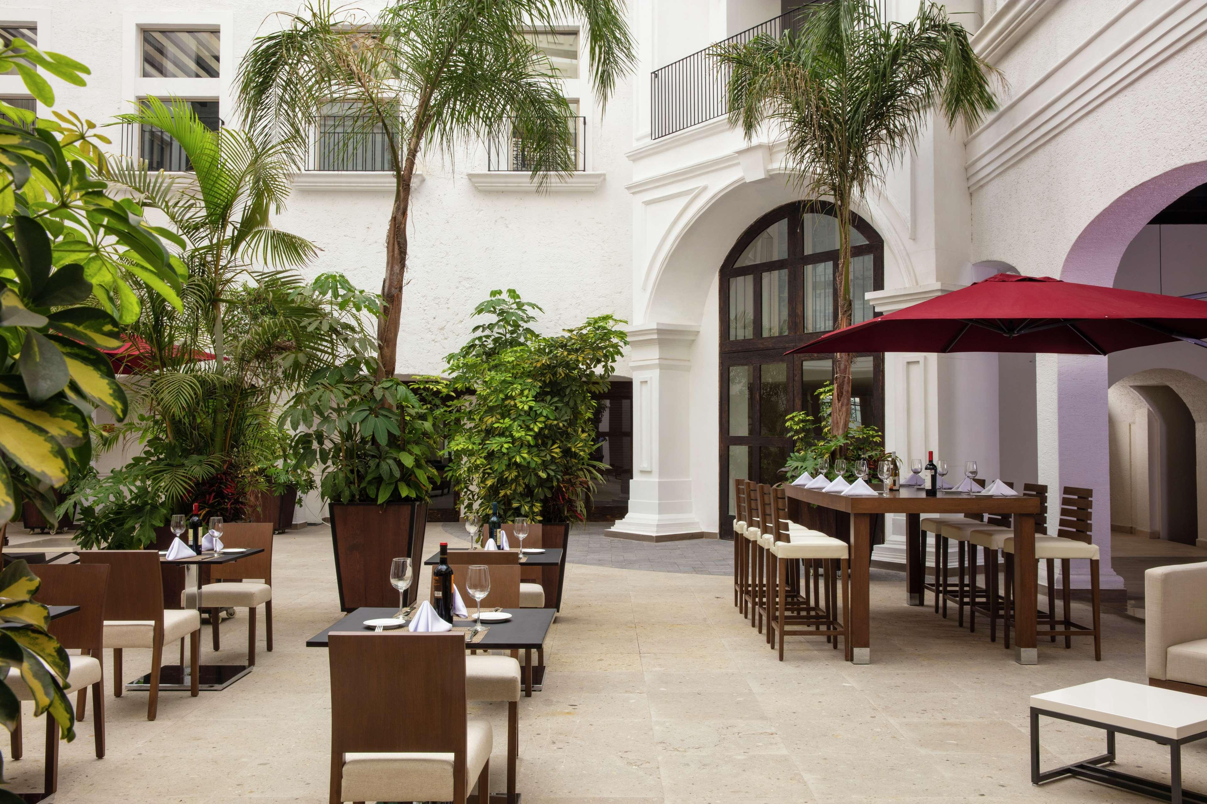 מלון Doubletree By Hilton טולוקה מראה חיצוני תמונה