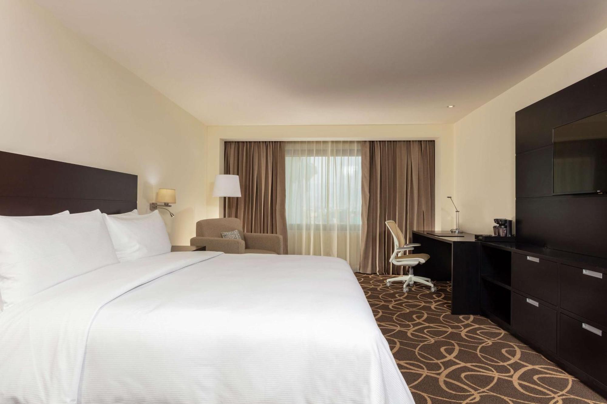 מלון Doubletree By Hilton טולוקה מראה חיצוני תמונה