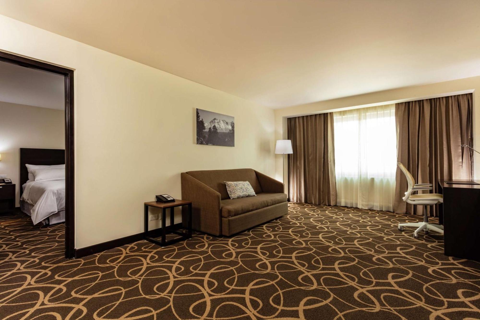מלון Doubletree By Hilton טולוקה מראה חיצוני תמונה